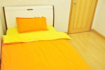 Guangzhou Pinyan Youth Hostel Tangxia (Dongguan) Bagian luar foto